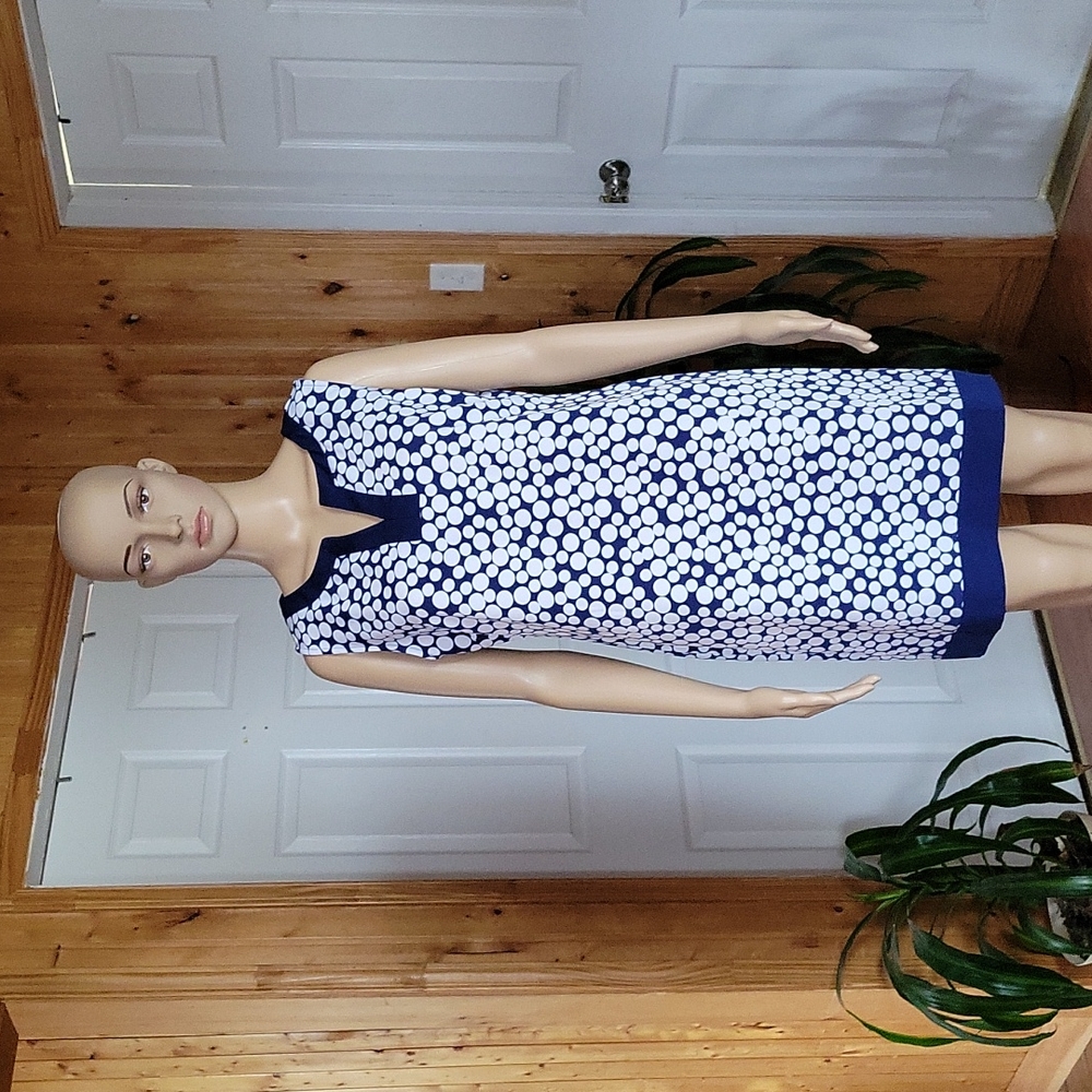 Amanda Lane Navy Blue/White Polca Dots V- Neck Sleeve Less Dress